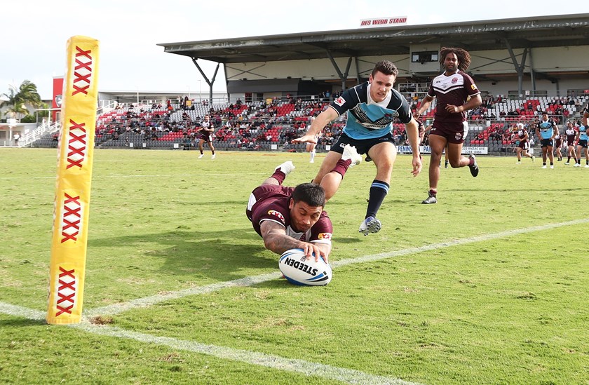 Delouise Hoeter scores one of his three tries for the day. Photo: QRL Media / Jason O'Brien