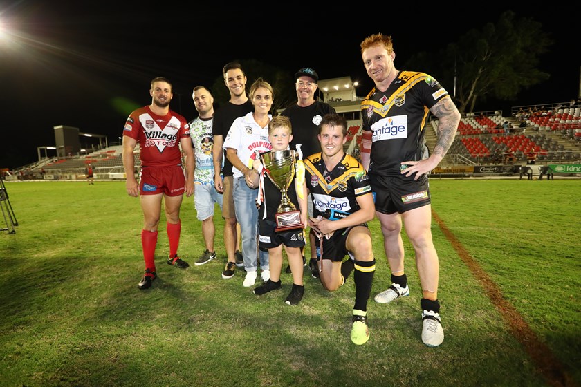 The Ackerman family with Todd Murphy, and Redcliffe captain Bryce Donovan and and Falcons skipper Dane Hogan. Photo: QRL Media