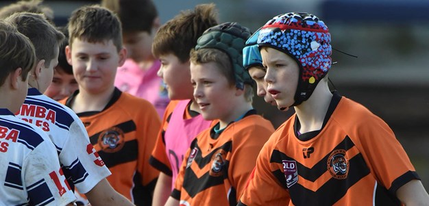 Great gesture as junior footy returns in Toowoomba