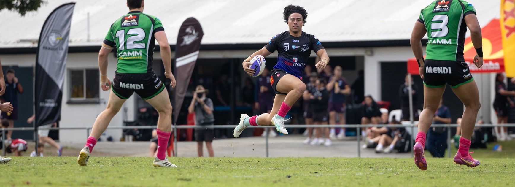 Jets and Magpies face off in crucial top eight clash
