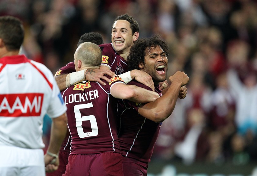 Slater and Thaiday. Photo: NRL Imagery