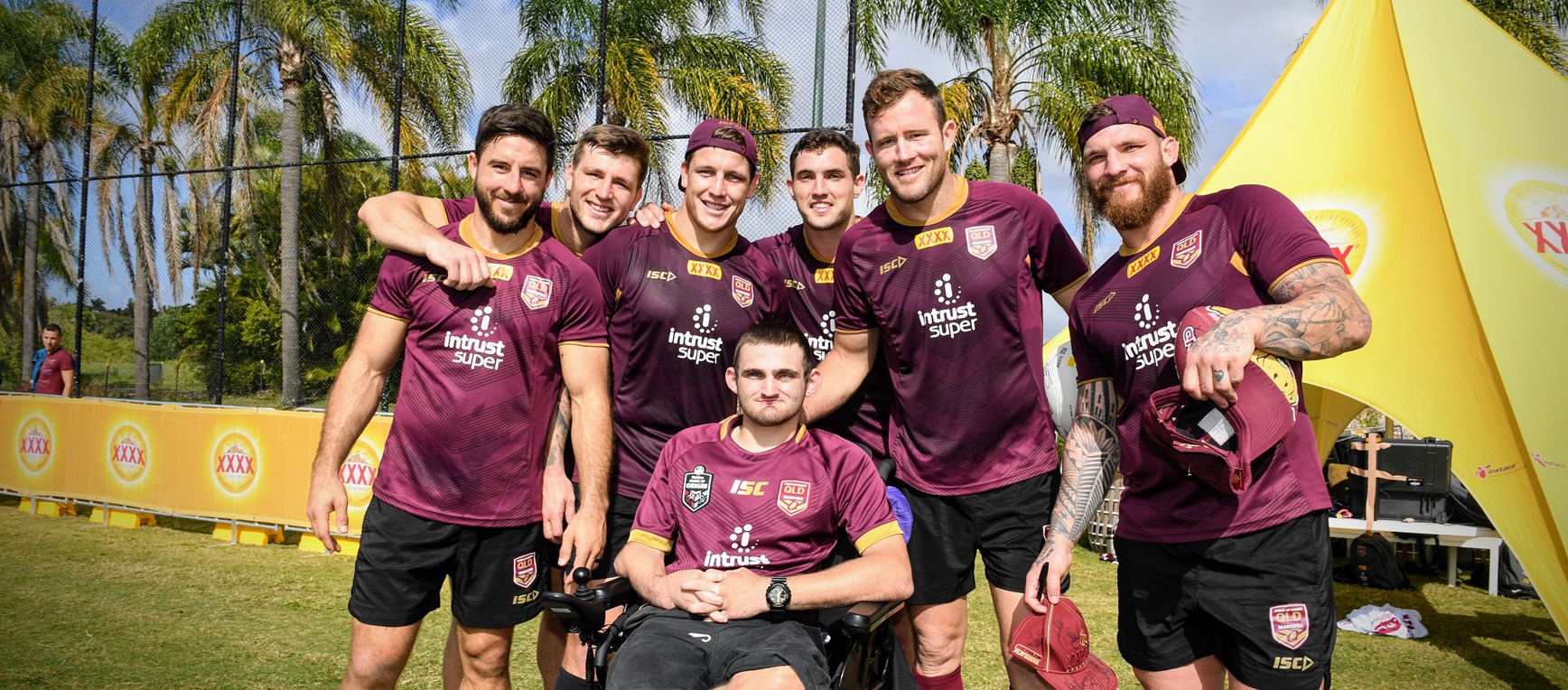 GALLERY: Starlight kids visit Maroons
