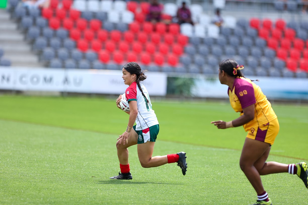 QRL's City v Country U17 Girls - Girls unleash during fierce City v Country Under 17's clash (Photo's : QRL)