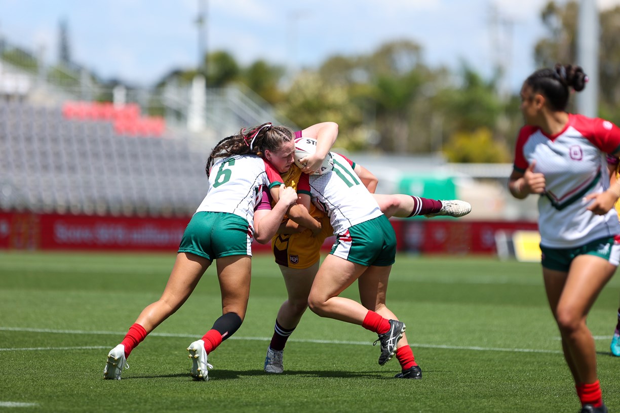 Girls unleash during fierce City v Country Under 17's clash (Photo's : QRL)