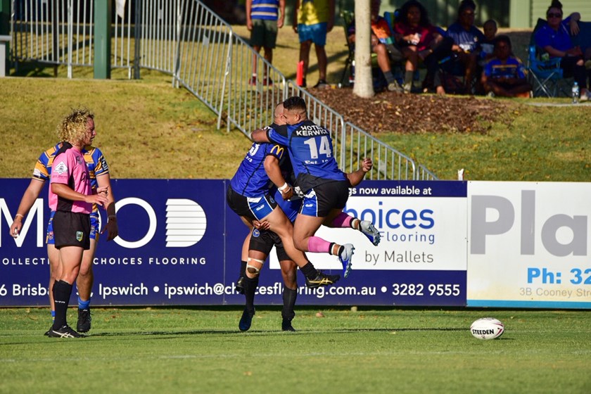Try time for the Eagles. Photo: Bruce Clayton Photography