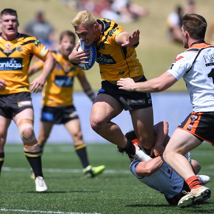 In pictures: Falcons fly v Easts and Gulls sink Phins