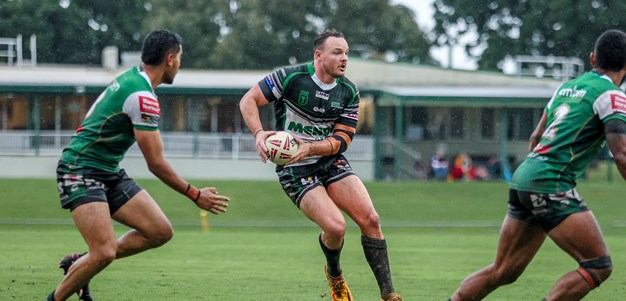 Feeney hat-trick, Lipp double gives Blackhawks win against Jets