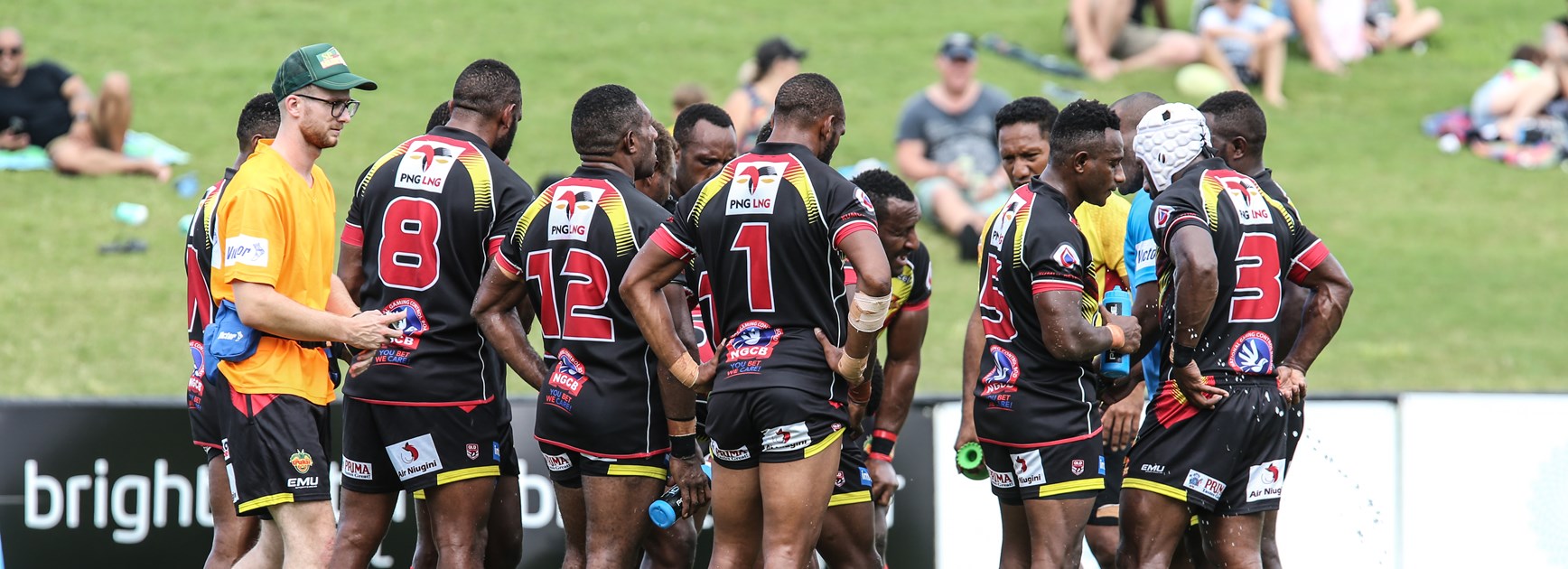 Hunters into top six after bruising win v Magpies