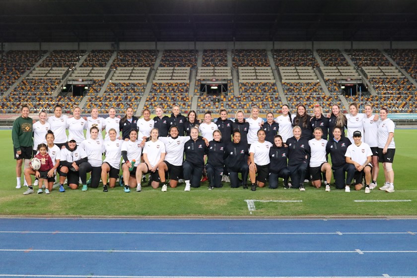 Members of the Australian Defence Force team meet with  the Harvey Norman Queensland Maroons squad. Photo: Colleen Edwards / QRL