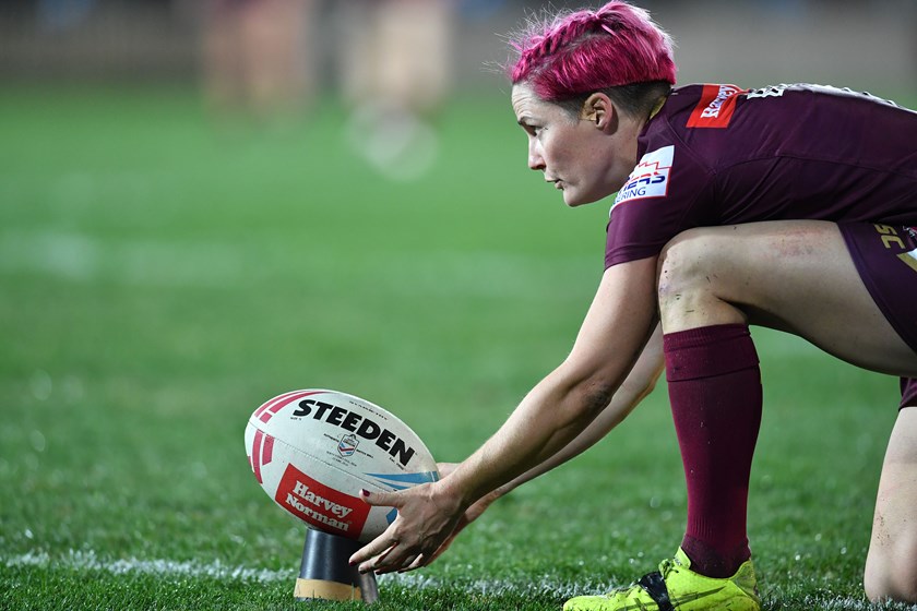Chelsea Baker getting ready to kick. Photo: QRL Images