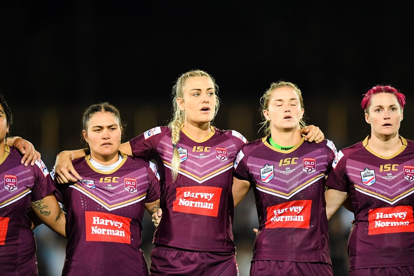Rona Peters with Queensland team mates in 2018. Photo: QRL Media