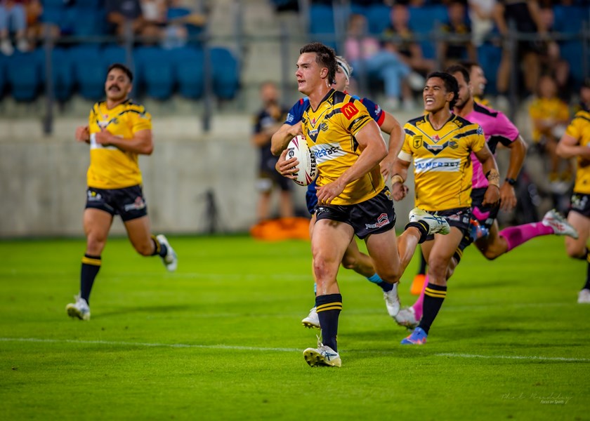 Howarth in action against the Western Clydesdales. Photo: Phil Bradeley/Sunshine Coast Falcons