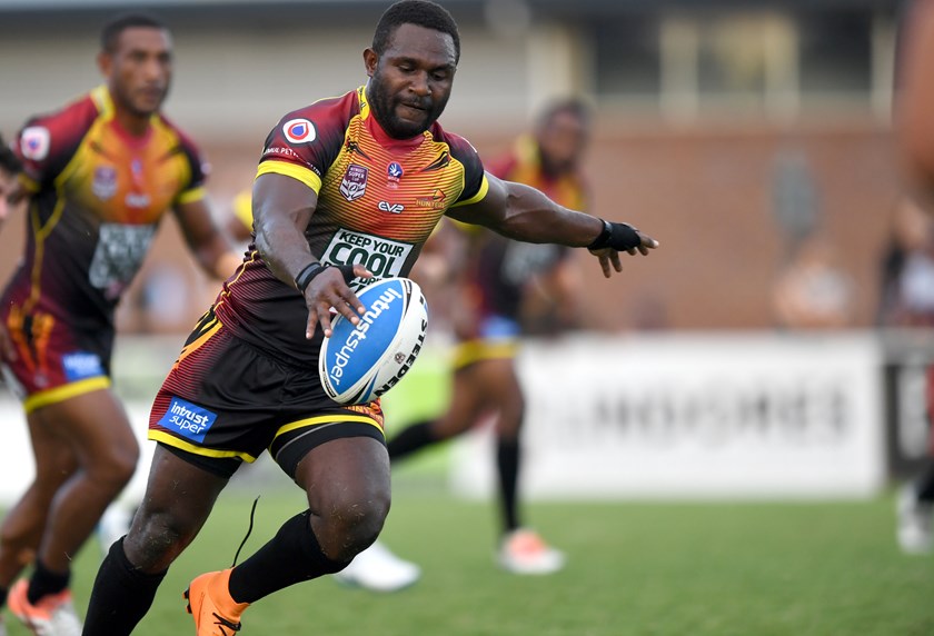 Ase Boas in action for the PNG Hunters.