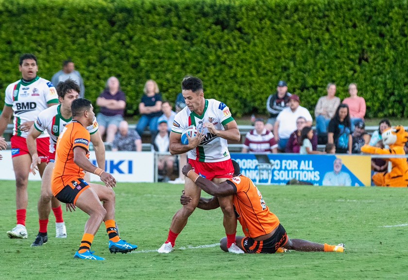 Jesse Arthars with the ball for Wynnum Manly Seagulls. Photo: Jim O'Reilly