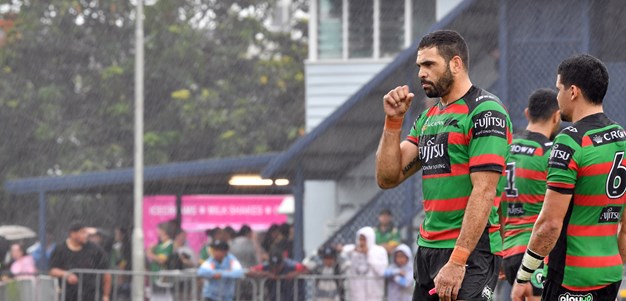 Inglis reveals extent of thumb injury