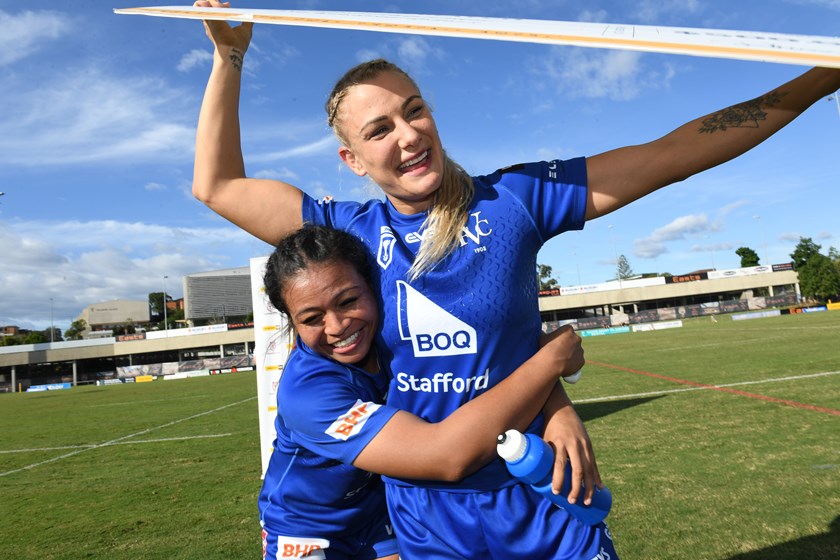 Valleys Diehards forward Kody House celebrates her Hastings Deering player of the match honours with Taylor-Adeline Mapusua. Photo: Scott Davis/QRL