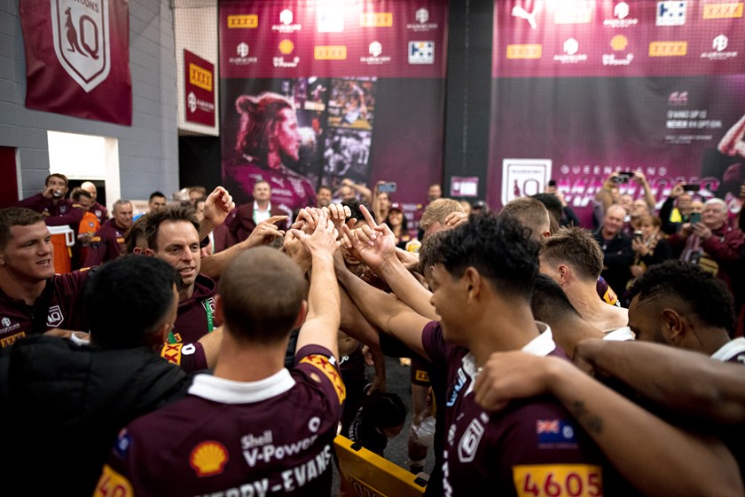 Hugh van Cuylenburg with the team after Game I. Photo: Erick Lucero/QRL