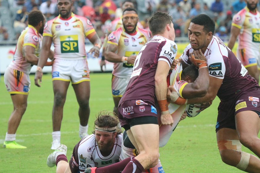 Blake Leary involved in a tackle in his return game for the Bears in Round 20. Photo: PNG Hunters Media