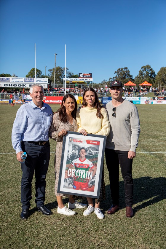 Christian Hazard with the Cronin family. Photo: Jim O'Reilly/QRL
