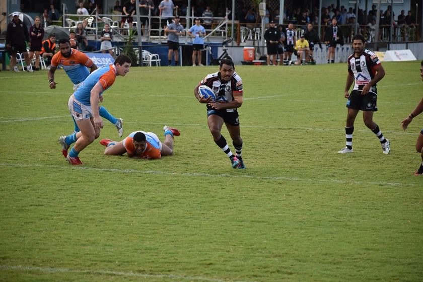 Kody Parsons on the way to scoring the match winning try. Photo: Max Ellis / Tweed Seagulls Media