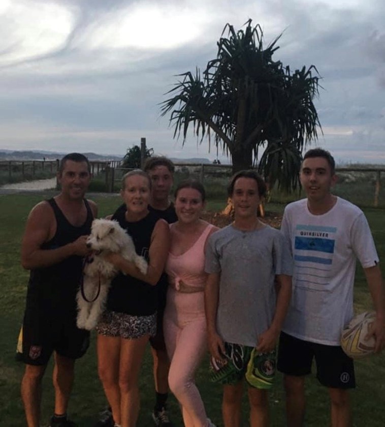 Linda's whole family, who ran the last three kilometres with her, including their puppy. Photo: supplied