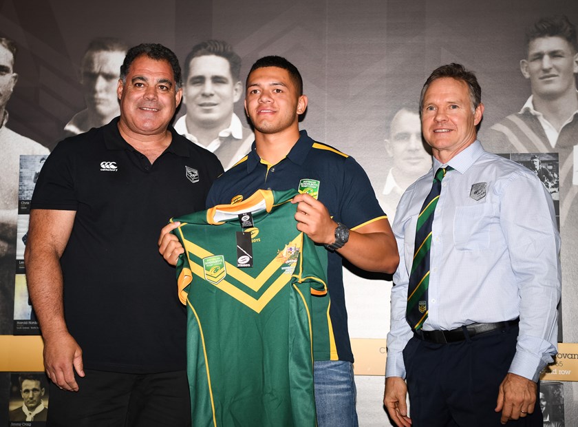 Juwan Compain receives his jersey. Photo: NRL Images