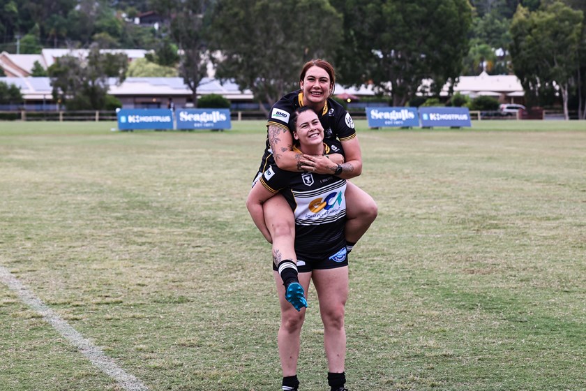Jessika and Georgia. Photo: Tweed Seagulls