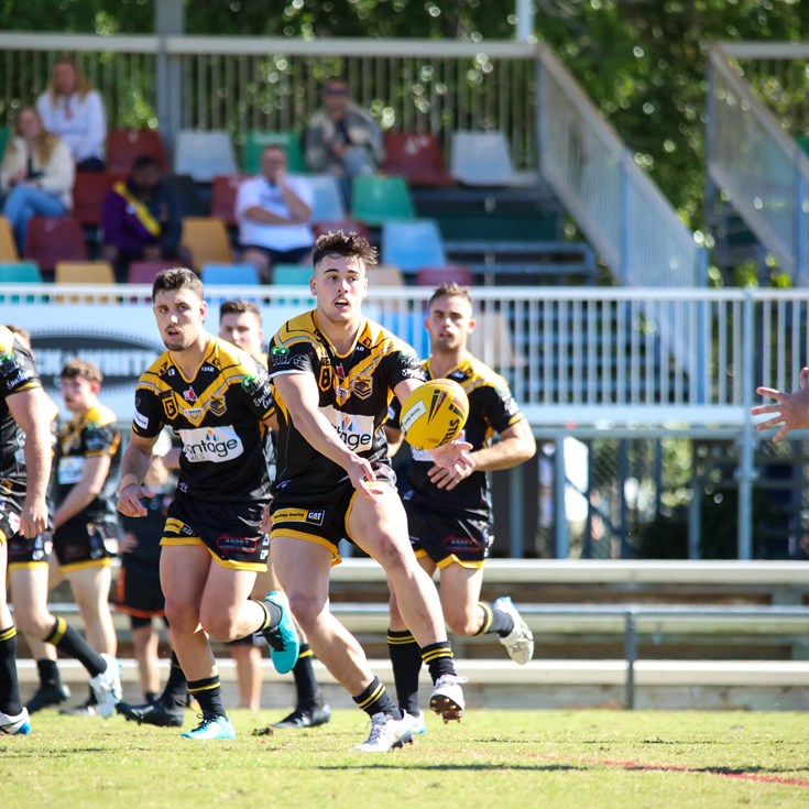 Tweed aim to claw their way up the ladder against Falcons