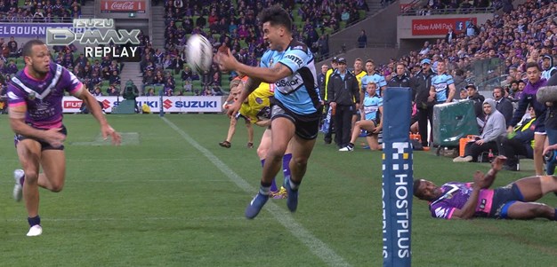 Holmes finishes off great Sharks try