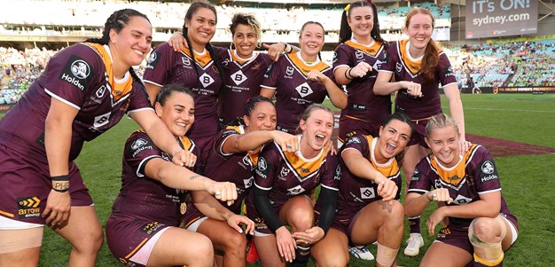 Chelsea Baker supports her Broncos team mates