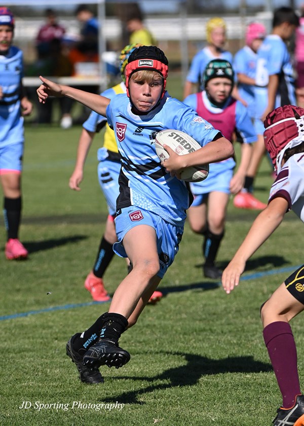 Charleville Comets on the attack. Image: JD Sporting Photography