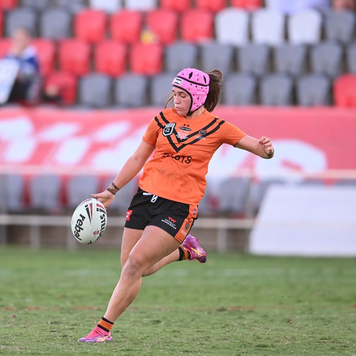Extended women’s Under 19 squad ready to get down to work
